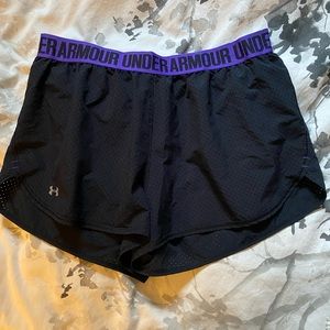 Under Armour shorts large